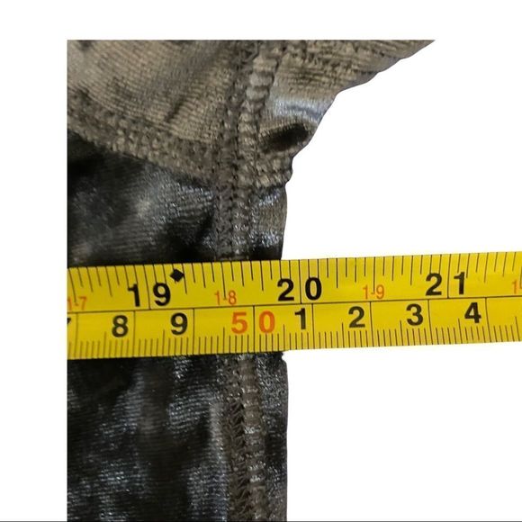 Rebecca Minkoff Women's XS Alana Top Grey Crushed Velvet Short Sleeve Hi Lo Hem - Picture 8 of 8